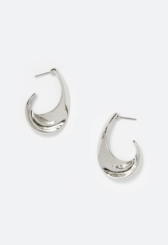 Tess Elongated Metal Hoop Earrings Silver