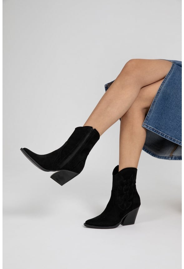 Lucia Cowboy Boot Black