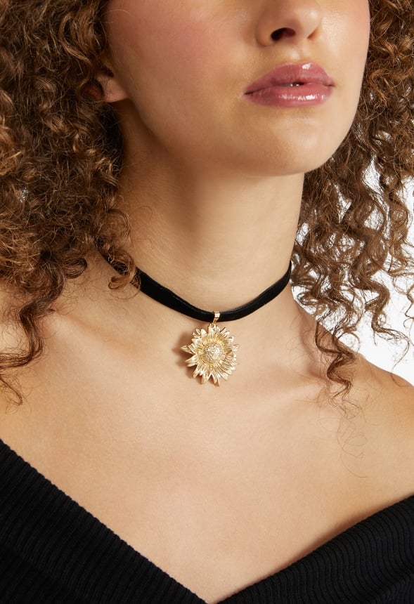 Noa Sunflower Cord Necklace Black/ Gold