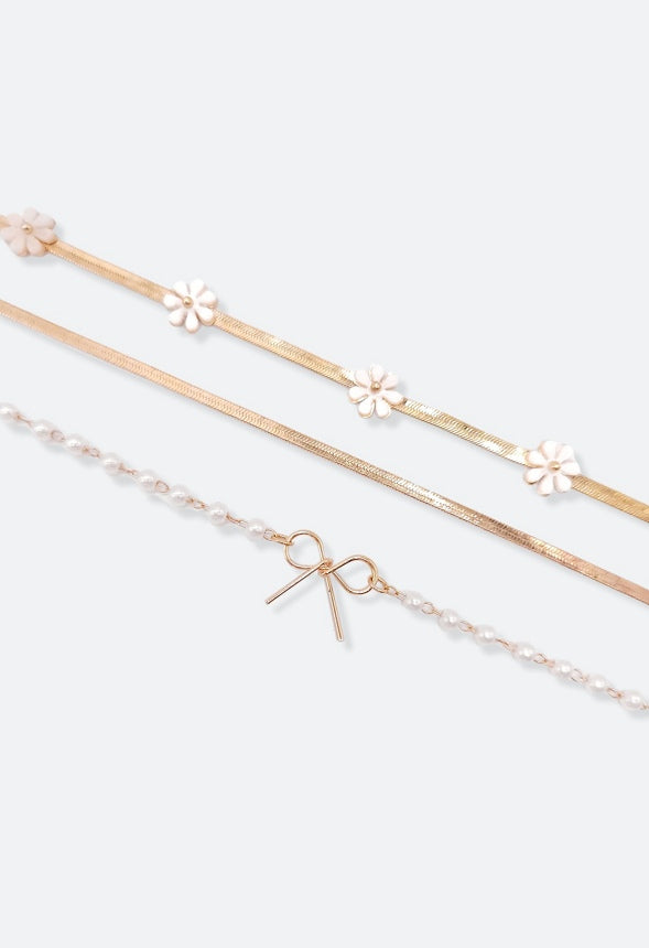 3-Rows Zia Layered Necklace with Flowers And Bow Detail Cream/ Gold