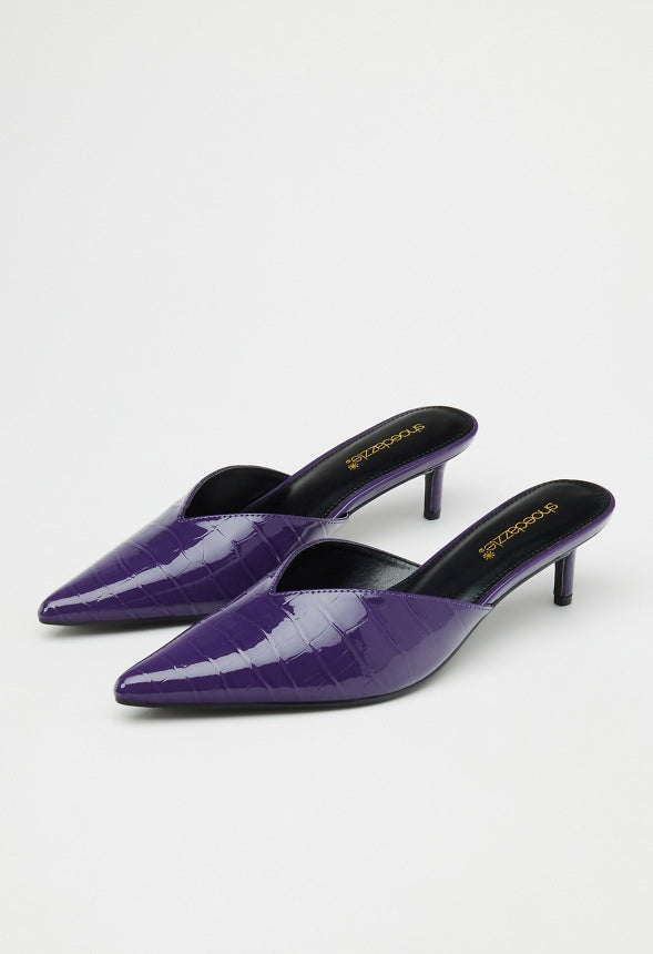Iva Pointed Toe Court Acai