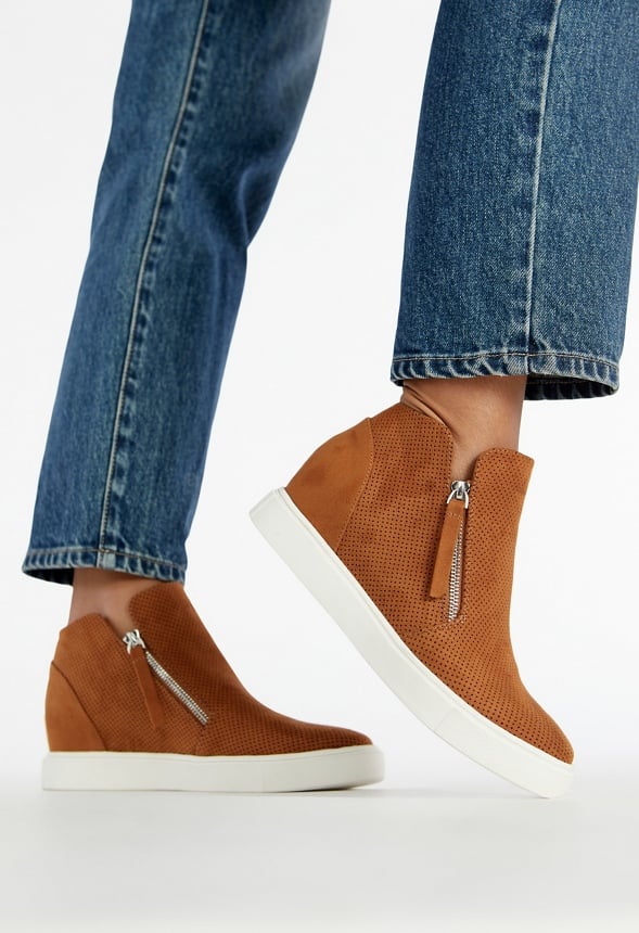 Kayden Wedge Trainers Camel