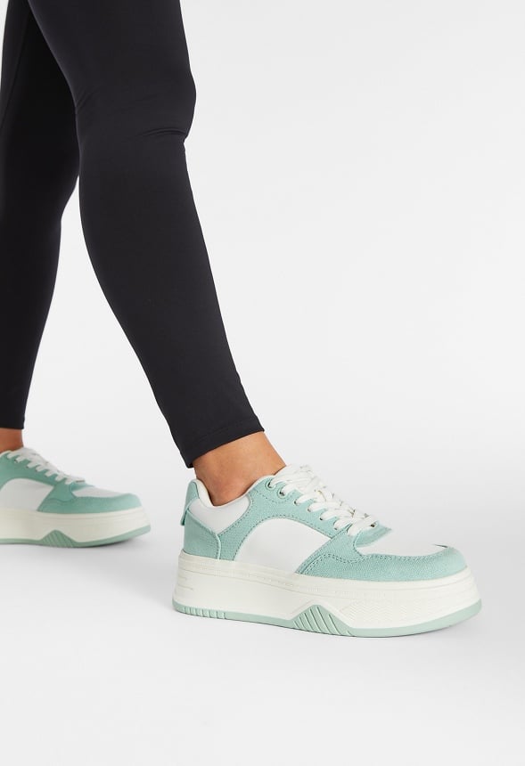 Billie Court Trainers Subtle Green/ Bright White