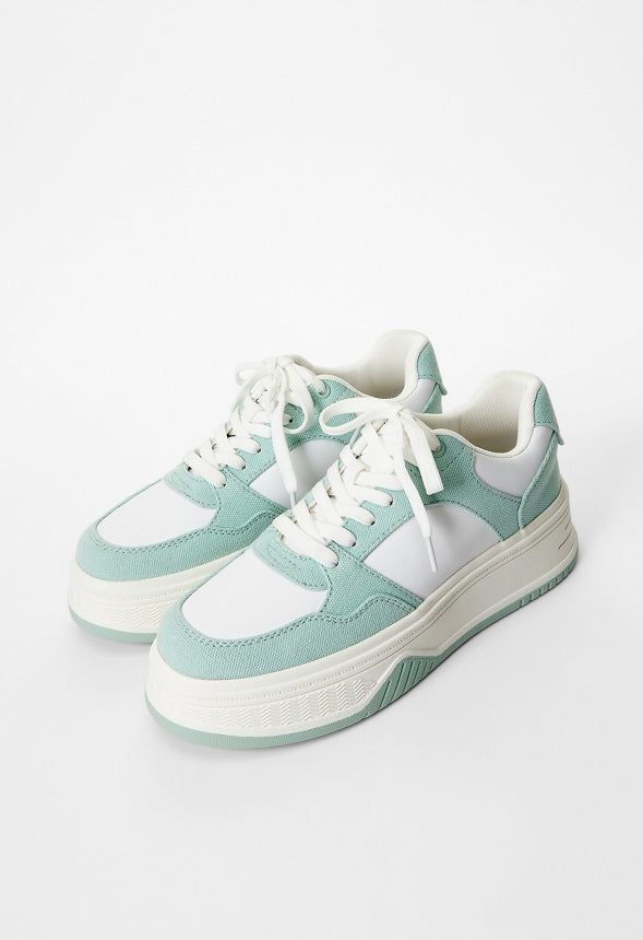Billie Court Trainers Subtle Green/ Bright White