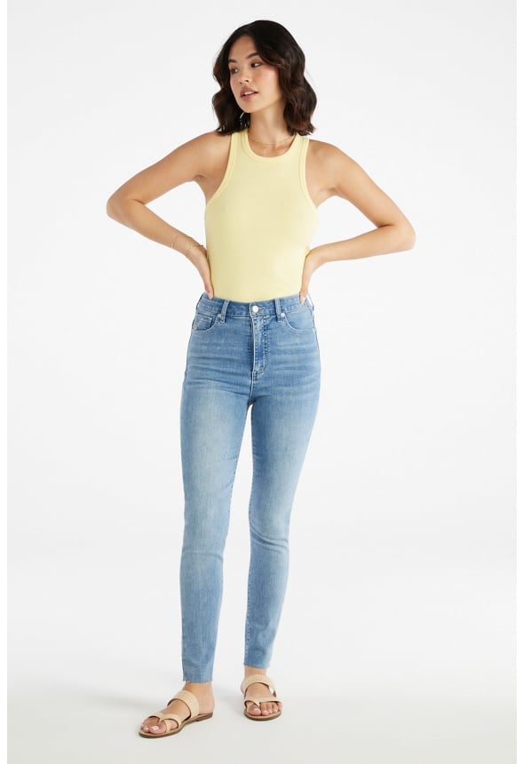 Lauren High-Waisted Curvy Tummy Tamer Jeans Issue